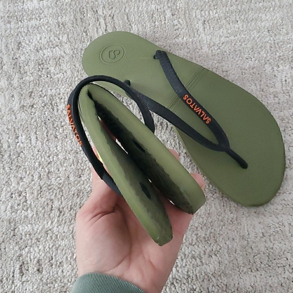 Salvatos | Foldable Packable Flip-flops